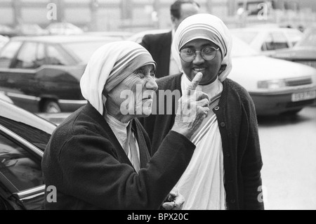 Madre Teresa di Calcutta a Birmingham Inghilterra Regno Unito 1992 foto di David Bagnall. Foto Stock