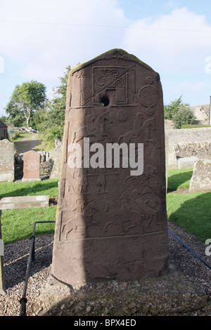 Vista posteriore del aberlemno kirkyard lastra trasversale angus scozia settembre 2010 Foto Stock