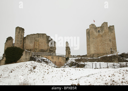 Conisbrough Castle sulla Collina del Castello Conisbrough vicino a Doncaster nello Yorkshire meridionale Inghilterra GB UK 2010 Foto Stock