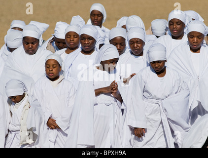 I membri della Congregazione degli Apostoli di Muchinjikwa chiesa. Foto di Gordon Scammell Foto Stock