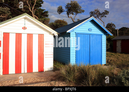 Legname di colorate case sulla spiaggia della penisola di Mornington VICTORIA AUSTRALIA BDA Foto Stock