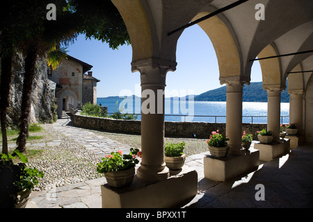 Il Lago Maggiore, Santa Caterina del Sasso, Lombardia, Italia Foto Stock