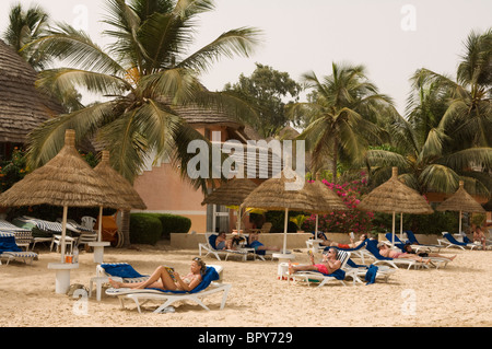 Spiaggia turistica di Hotel Espadon, Saly-Portugal, Petit Côte, Senegal Foto Stock