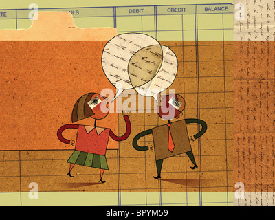 La gente di affari parlando con fumetti provenienti dalle loro bocche, in piedi contro i file in background Foto Stock