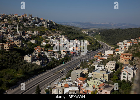 Fotografia aerea del villaggio arabo di Umm el Fahim sul Carmelo ridge Foto Stock