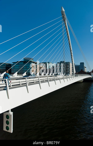 Samuel Beckett Bridge, Dublino Foto Stock