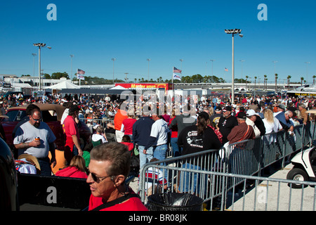 Daytona Beach International Speedway hosting annuale di Ringraziamento weekend Turchia asta Eseguire. Foto Stock