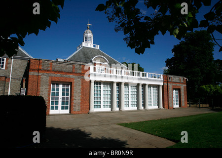 Galleria della Serpentina, i giardini di Kensington, London, Regno Unito Foto Stock