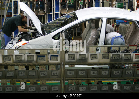 La Toyota Tsutsumi auto della linea di produzione in fabbrica, vicino a Nagoya, Giappone, 03/02/2004. Foto Stock