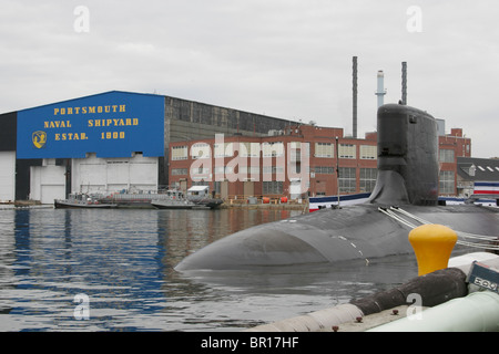 USS New Hampshire ancorata al Navale di Portsmouth cantiere navale in Kittery, Maine. Foto Stock