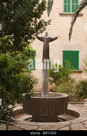 Mallorca il convento dei Santuari de Nostra Senyora de Cura sul vertice del Puig de randa Maiorca Spagna Foto Stock