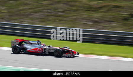 Jenson Button comanda la Vodafone McLaren Mercedes auto di Formula Uno al belga di Formula 1 Grand Prix in Spa, durante le qualifiche Foto Stock