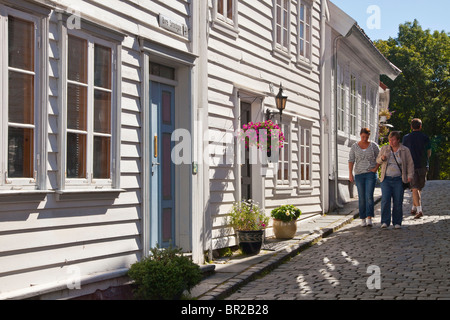 Gamle Stavanger, parte della vecchia città di Stavanger, bianco imbarcati case Foto Stock