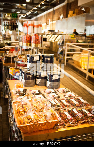 Cibo per la vendita al mercato esclusivo Dean & Deluca in Georgetown, Washington DC Foto Stock