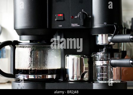 Krups coffee machine immagini e fotografie stock ad alta risoluzione - Alamy