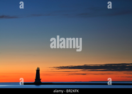 Il Frangiflutti nord faro Stearns Park in Ludington, Michigan Foto Stock