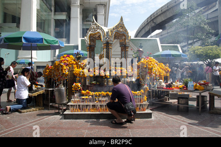 Erawan indù santuario , Bangkok , Thailandia Foto Stock