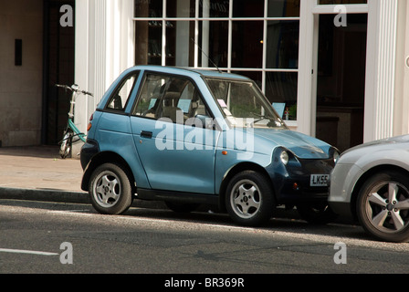 Auto elettrica G-wiz a Marylebone, Londra Foto Stock