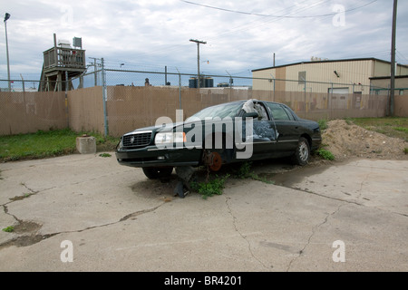 Auto abbandonate sul lato est di Detroit Michigan STATI UNITI Foto Stock