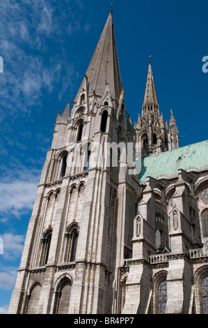 La cattedrale di Chartres, inizio la torre gotica, Francia Foto Stock