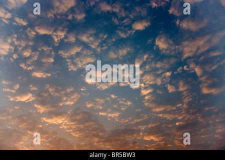 Cielo di nuvole, Yangshuo, Guangxi, Cina Foto Stock
