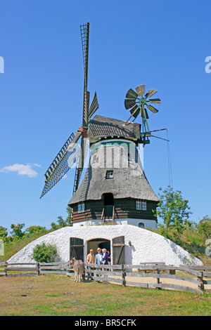 Mulino a vento al Museo del Mulino Gifhorn, Germania settentrionale, Bassa Sassonia, Germania Foto Stock