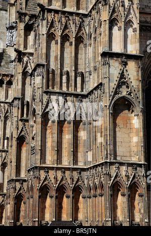 Una vista di estate di York Minster e York, Yorkshire County, England, Regno Unito Foto Stock