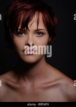 Ritratto di giovane donna Foto Stock