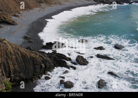 Rocce e mare hartland quay devon Foto Stock