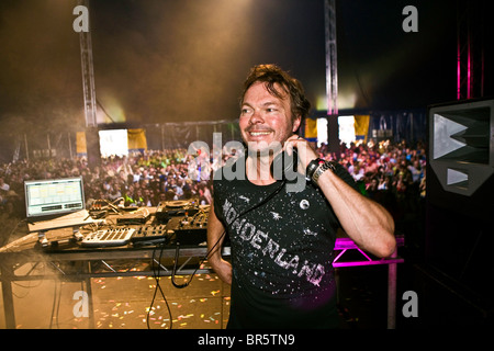 Pete Tong, DJ, giocando a Rockness Festival. Foto Stock