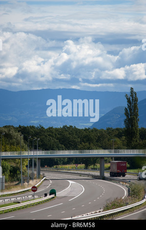 Autoroute A40 nei pressi di Ginevra, Haut Jura, Francia Foto Stock