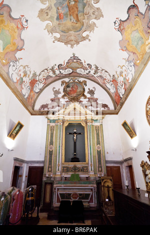 La sagrestia della chiesa della Misericordia nella città di Santarém, Portogallo. Xvi secolo architettura tardo rinascimentale. Foto Stock