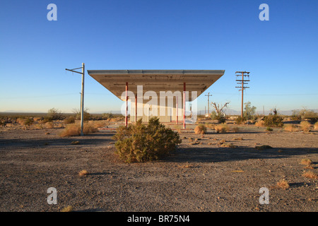 Edificio abbandonato, vecchi Route 66, Amboy, CA, Stati Uniti d'America Foto Stock