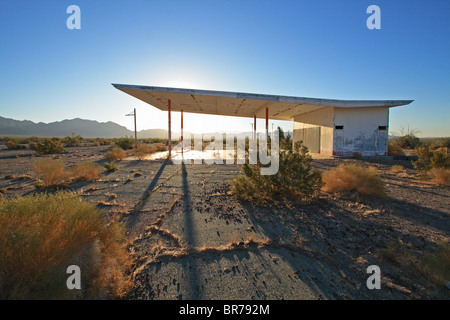 Edificio abbandonato, vecchi Route 66, Amboy, CA, Stati Uniti d'America Foto Stock