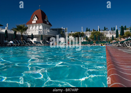 L'acqua della piscina presso il famoso hotel del Coronado su Coronado Island a San Diego in California. Foto Stock