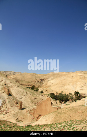 Deserto della Giudea, l acquedotto erodiano di Wadi Qelt che portava acqua da Ein Prat a Gerico Foto Stock