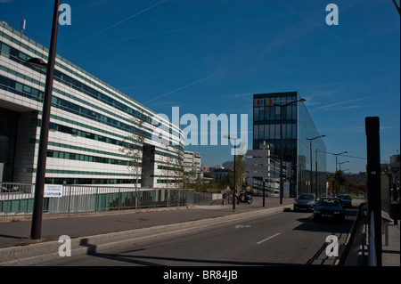 Parigi, Francia, Francia T.V., sede centrale, Empty Modern Street Scene, quartieri, edifici cittadini Foto Stock