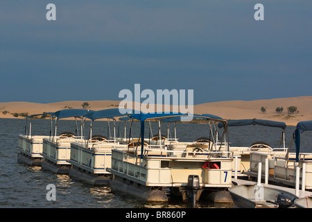 Silver Lake presso State Park Michigan Michigan, Stati Uniti, sequenza di alba dei grandi Laghi, dall'alto, splendide dune di sabbia ad alta risoluzione orizzontale Foto Stock