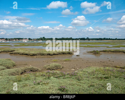 La vista da Hayling Island a nord verso Peschici e in Havant Hampshire Foto Stock