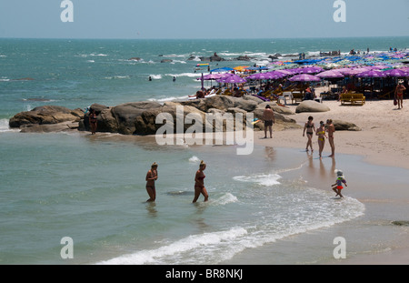 Relax sulla spiaggia di Hua Hin Tailandia Foto Stock