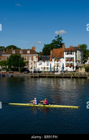 Regno Unito, Inghilterra, Oxfordshire, Henley on Thames Angel Foto Stock