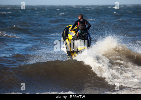 British Summer Jetski Championships Sporting Events , Round 3 Crosby Marine Lake, Lakeside Adventure marina Center; freestyler jetski - Jet Ski Ra Foto Stock