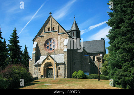 Liebfrauen Pfarrkirche in Hennef-Warth, Hennef (Sieg), Siegtal, Naturpark Bergisches Land, Westerwald, Renania settentrionale-Vestfalia Foto Stock