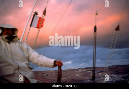 La prima mattina dopo la tempesta della Sydney Hobart gara nel 1998 a bordo della barca Foto Stock