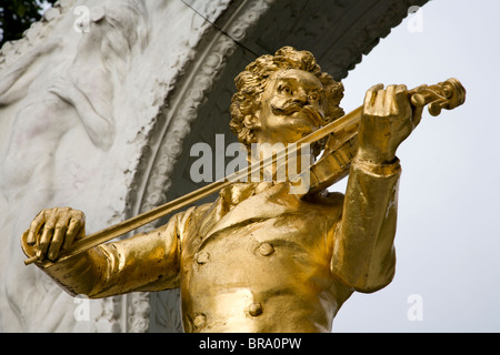 Vienna - Johann Strauss statua in Stadtpark- dettaglio Foto Stock