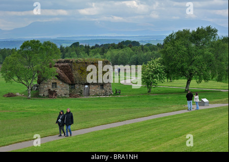 Vecchio Leanach crofter cottage presso il campo di battaglia di Culloden, Scotland, Regno Unito Foto Stock