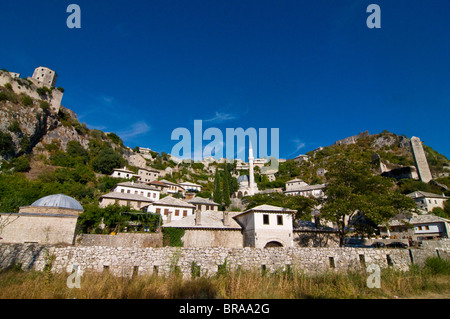 La vecchia città in rovina di Pocitelj, Bosnia Erzegovina, Europa Foto Stock