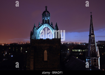 Il Crown Tower di notte, King's College, Old Aberdeen, Scozia Foto Stock