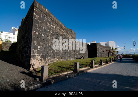 La vecchia fortezza nel centro storico della città di Santa Cruz de la Palma la Palma Isole Canarie Spagna Isole Canarie Spagna, Europa Foto Stock