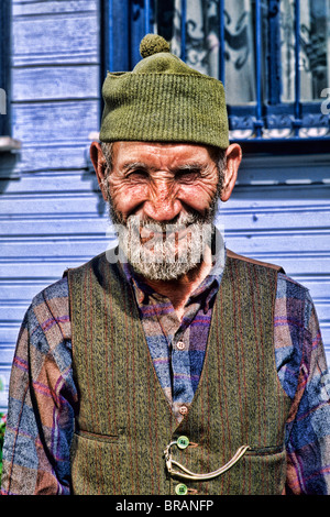 Interessante guardare l uomo in costume in Istanbul Turchia Foto Stock